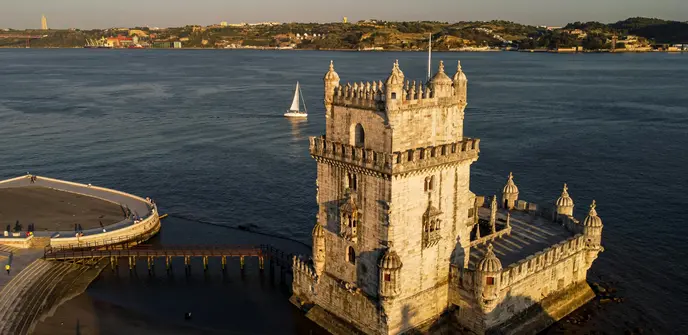 Destinos internacionais em alta em 2026: Lisboa, Portugal